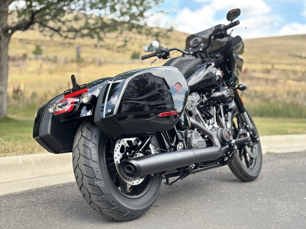2025 Harley-Davidson Low Rider ST Midnight Firestorm - Black Finish - Photo 3