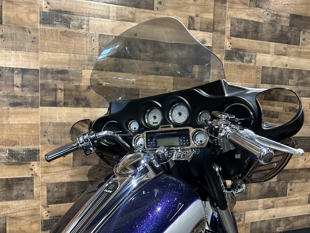 2009 Harley-Davidson Street Glide Big Purple Flake / Brilliant Silver FLHX - Photo 5