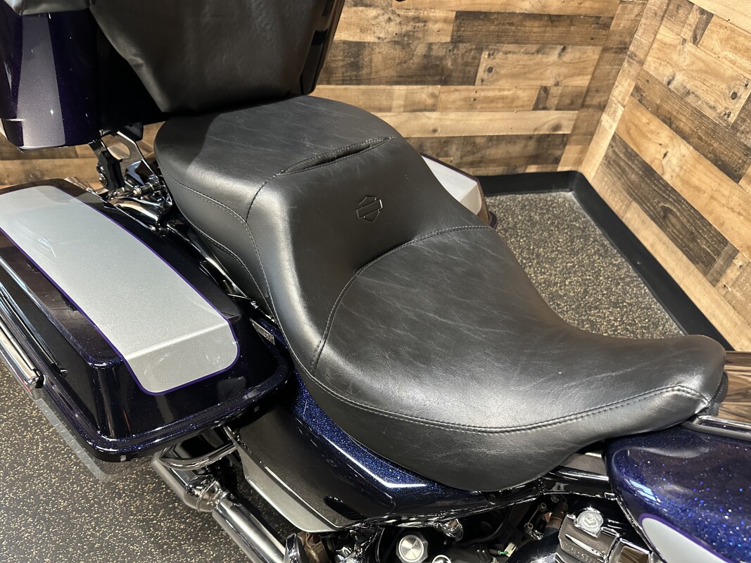 2009 Harley-Davidson Street Glide Big Purple Flake / Brilliant Silver FLHX - Photo 9