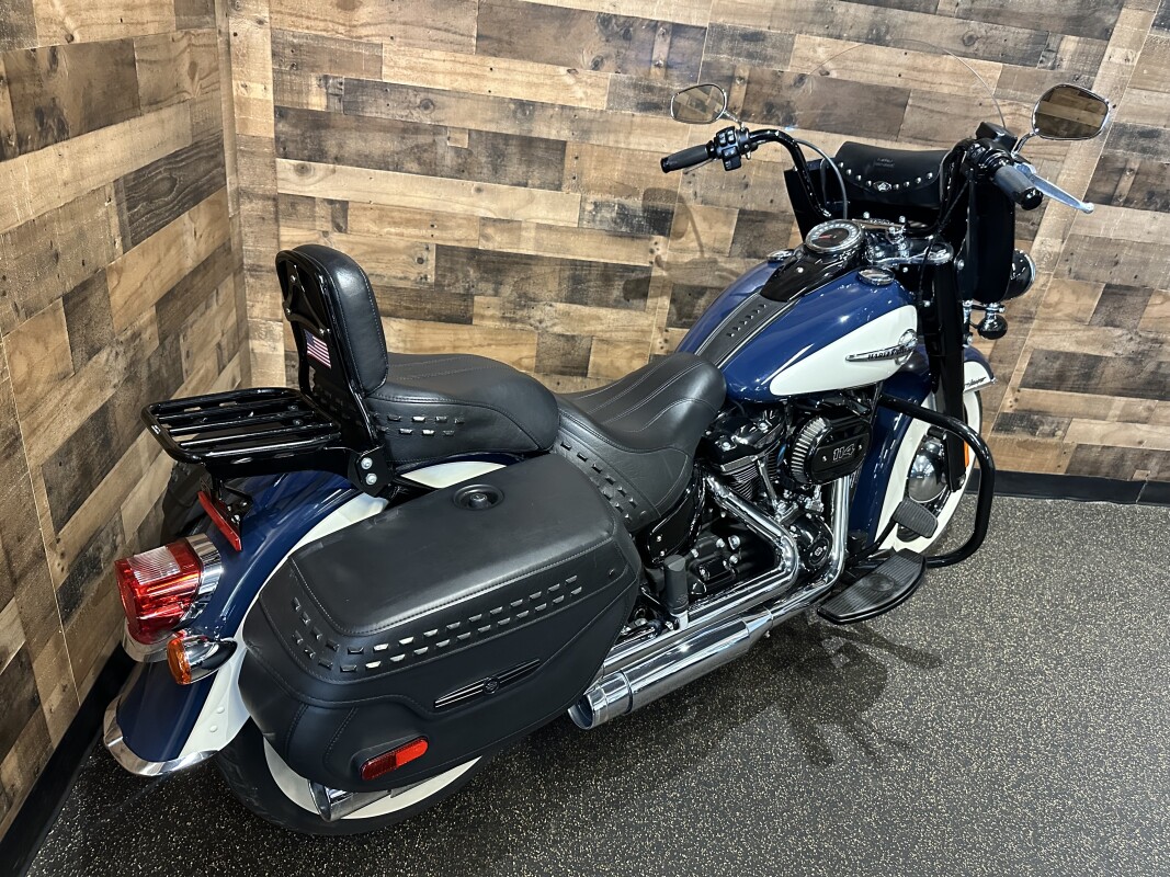2019 Harley-Davidson Heritage Classic 114 Billiard Blue/Billiard White FLHCS - Photo 3