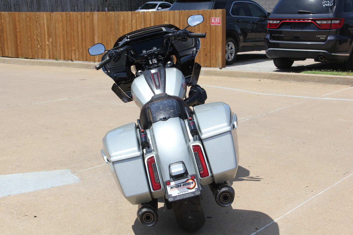 2025 Harley-Davidson CVO Road Glide ST Mercury Silver - Photo 9