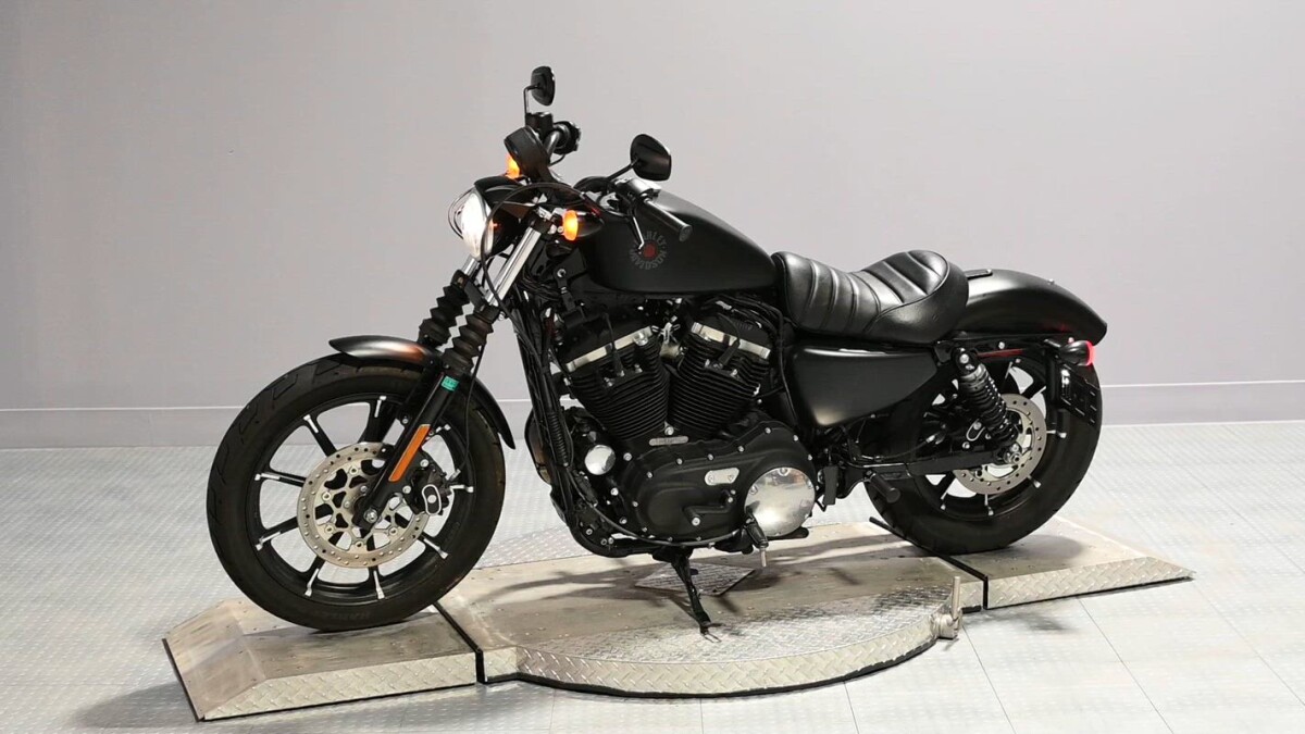 2020 Harley-Davidson® Iron 883™ XL883N | High Octane Harley-Davidson®