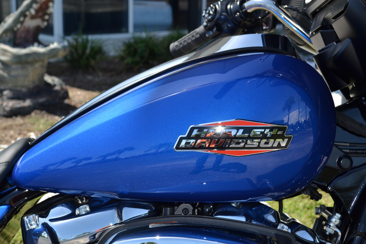 FLHX 2025 Street Glide - Photo 4