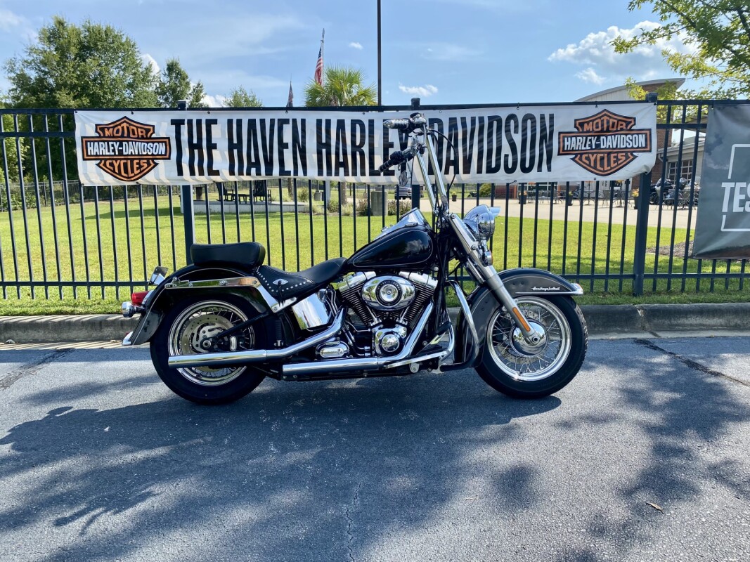 2015 Harley-Davidson Heritage Softail Classic Vivid Black