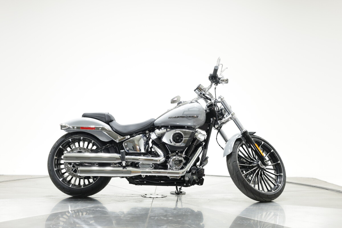 2025 Harley-Davidson FXBR Softail Breakout 117 in Billiard Gray with 10 miles