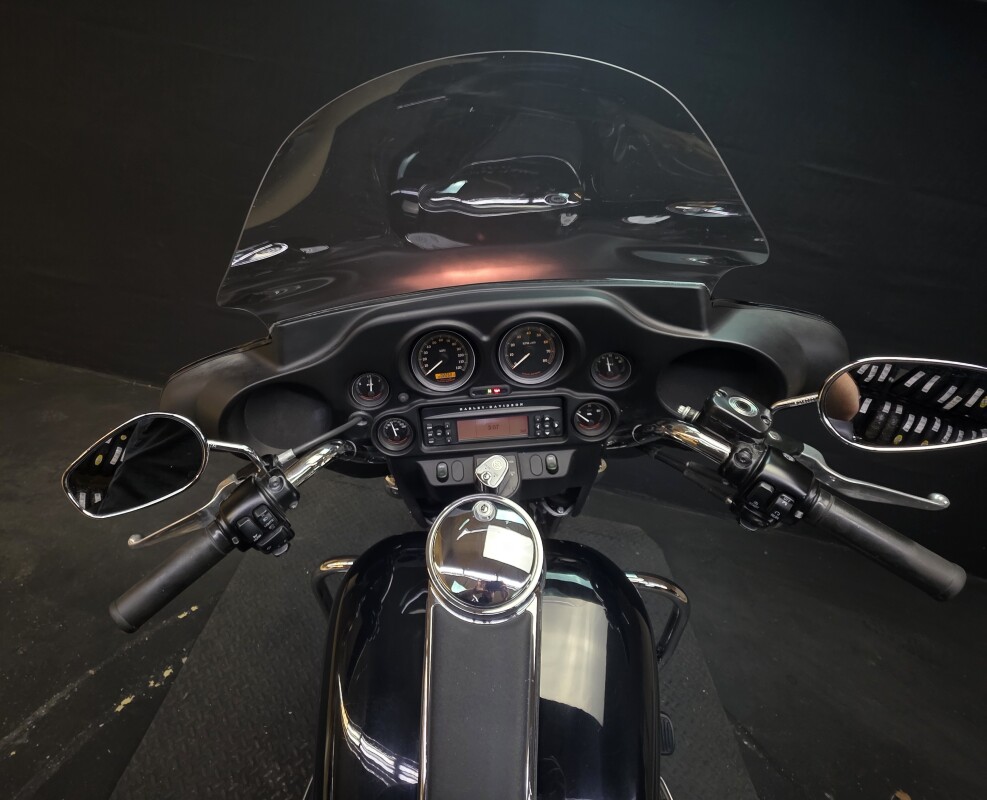 Harley-Davidson Electra Glide Classic 2006 FLHTCI BLACK - Photo 8