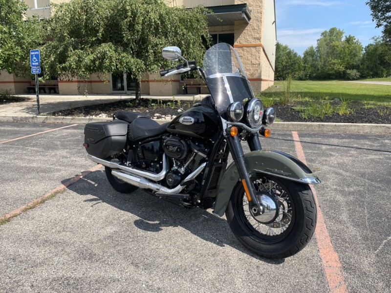 2021 Harley-Davidson® Heritage Classic 114 Deadwood Green/Vivid Black