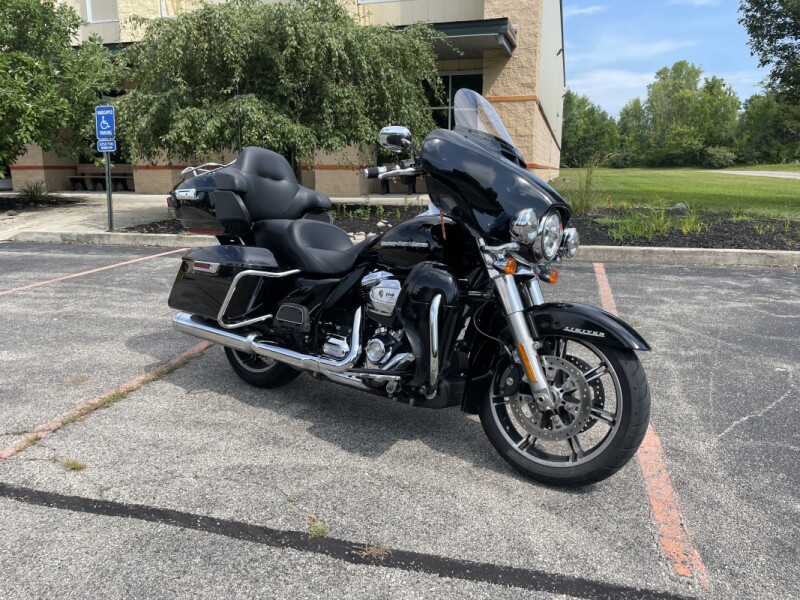 2020 Harley-Davidson® Ultra Limited Vivid Black