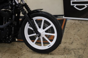 XL 1200NS 2019 Iron 1200™ thumb 1