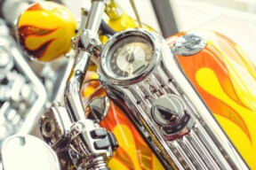 2009 Harley-Davidson® CVO Springer® Sunrise Yellow Pearl with Volcanic Fury Flames thumb 0