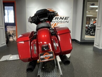 2025 Street Glide – Sleek and Refined Bagger - Photo 7
