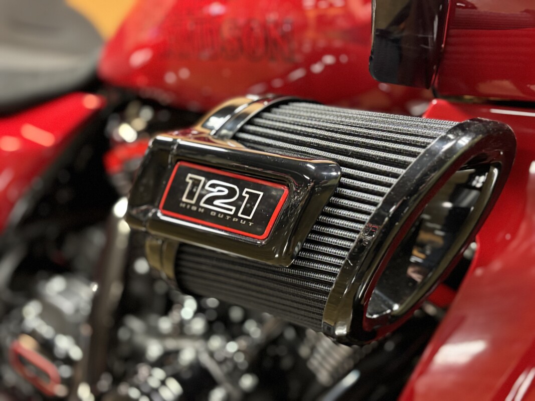 FLTRXSTSE 2025 CVO Road Glide ST - Photo 10