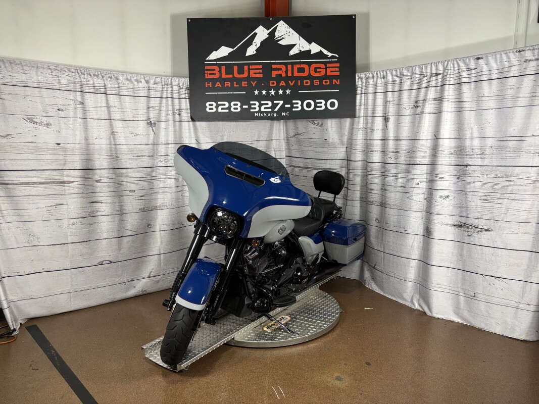 2023 Street Glide Special – Touring With Power - Photo 4