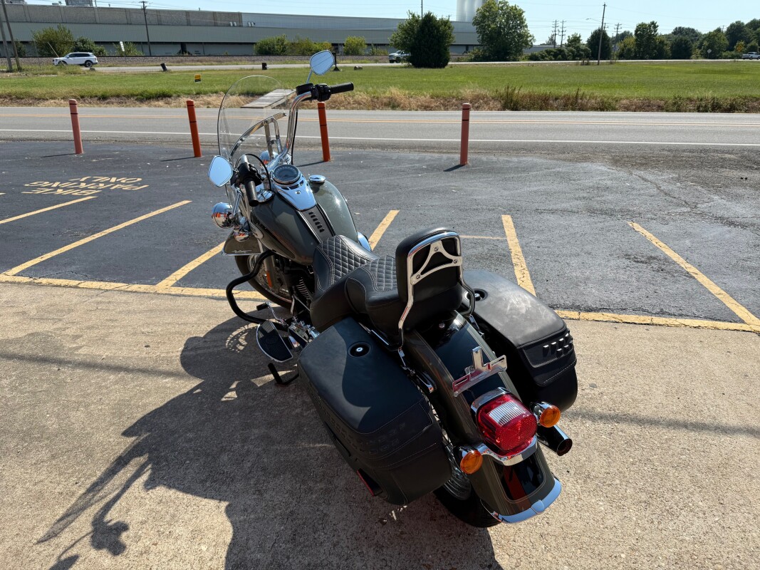 2021 Harley-Davidson Heritage Classic 107 Deadwood Green/Vivid Black - Photo 3