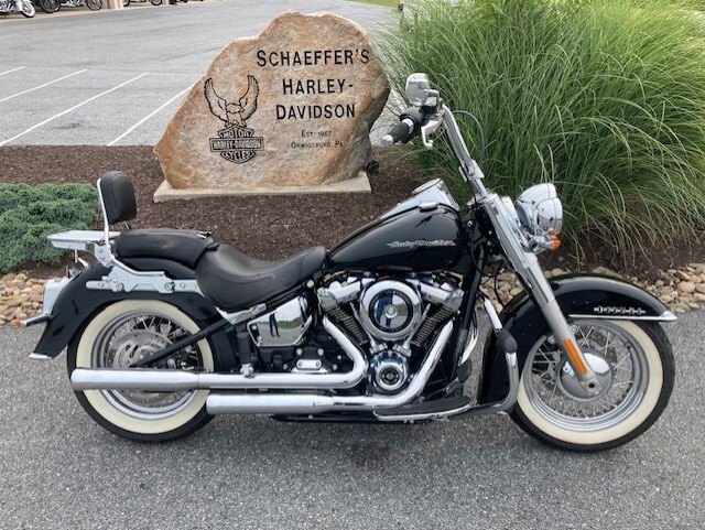 2020 Harley-Davidson Deluxe FLDE Vivid Black