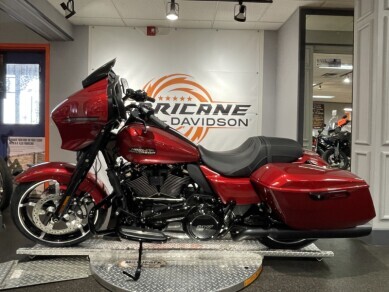 2025 Street Glide – Sleek and Refined Bagger - Photo 5