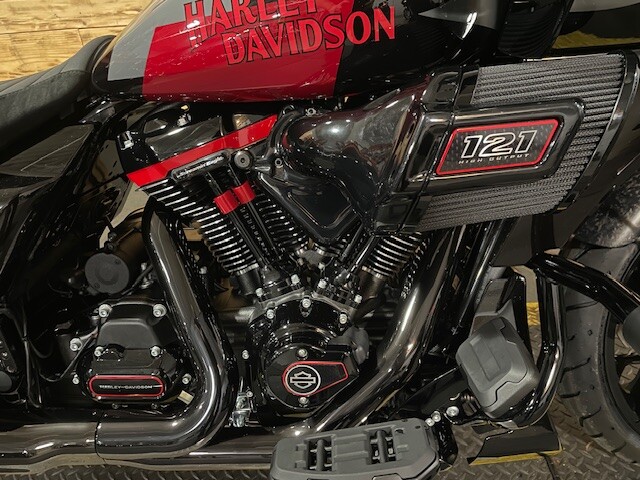 Harley-Davidson CVO Road Glide ST 2025 FLTRXSTSE HOT LAP - Photo 2