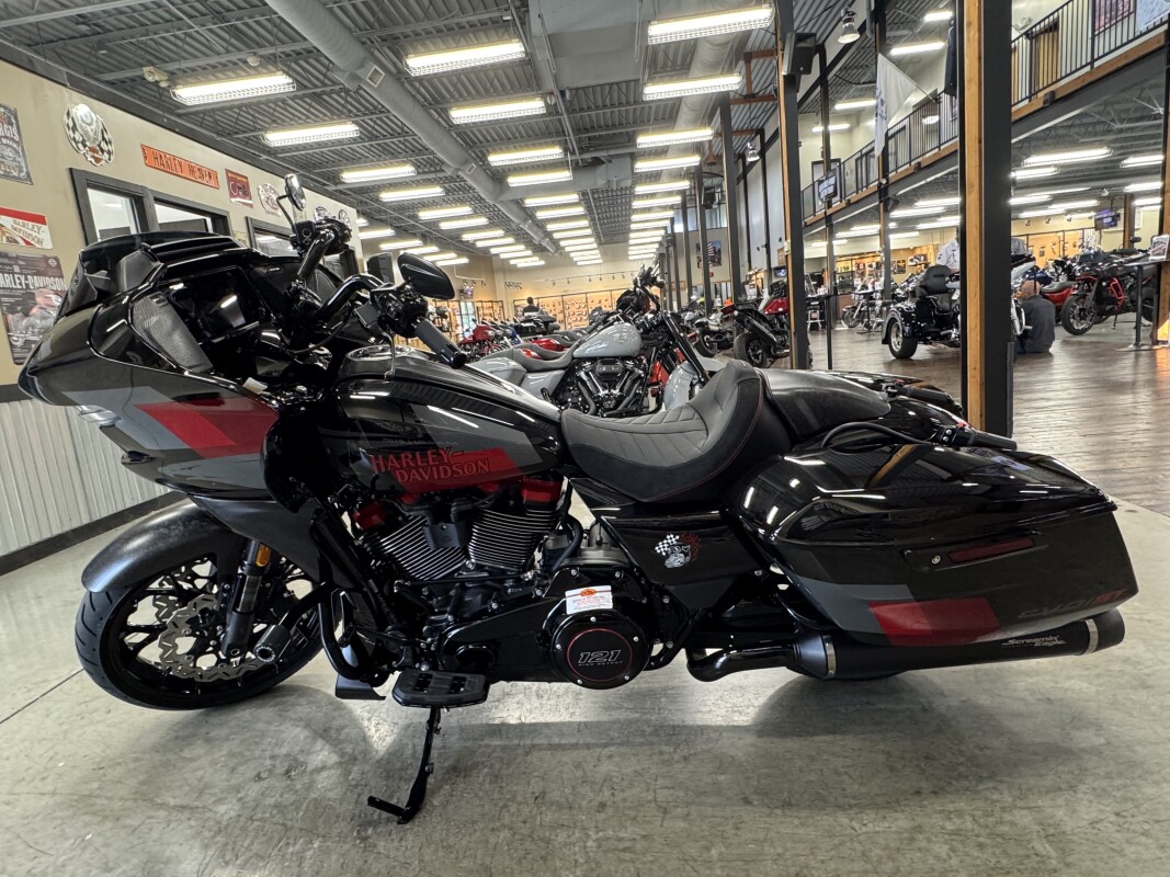 2025 Harley-Davidson CVO Road Glide ST FLTRXSTSE - Photo 10