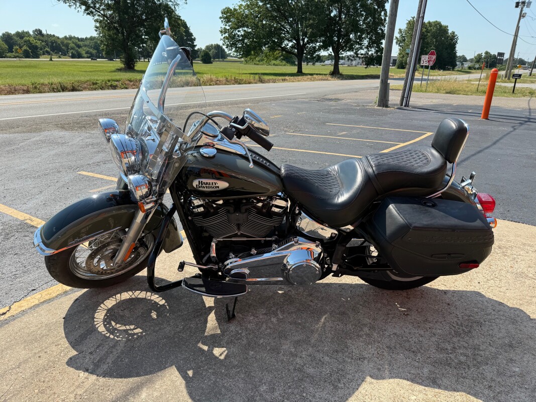 2021 Harley-Davidson Heritage Classic 107 Deadwood Green/Vivid Black - Photo 2