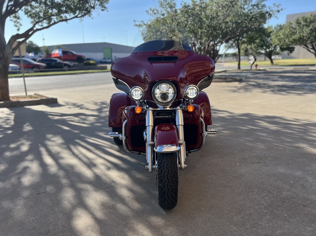 2021 Harley-Davidson Tri Glide Ultra Billiard Red - Photo 3