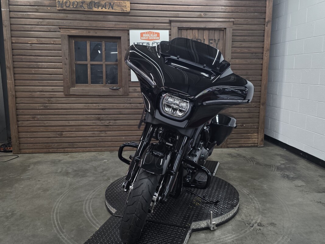 2025 Harley-Davidson Street Glide MDNGHT FIRSTORM/BLK TRIM - Photo 6