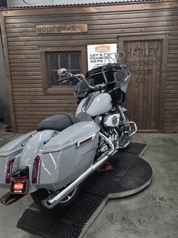 2025 Harley-Davidson Road Glide BILLIARD GRAY/CHROME TRIM - Photo 3