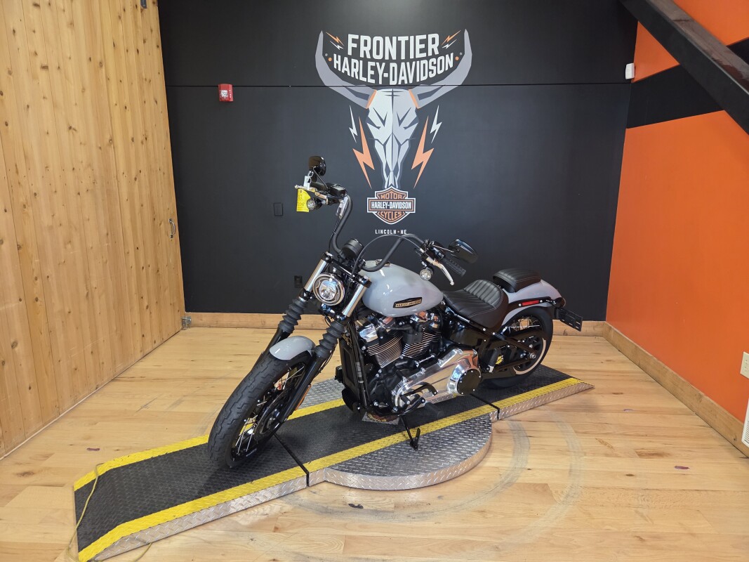FXBB 2025 Street Bob - Photo 5