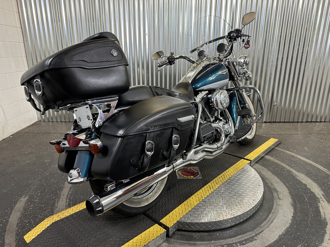 2004 Harley-Davidson Road King Classic Two-Tone Luxury Teal and Brilliant Silver - Photo 8