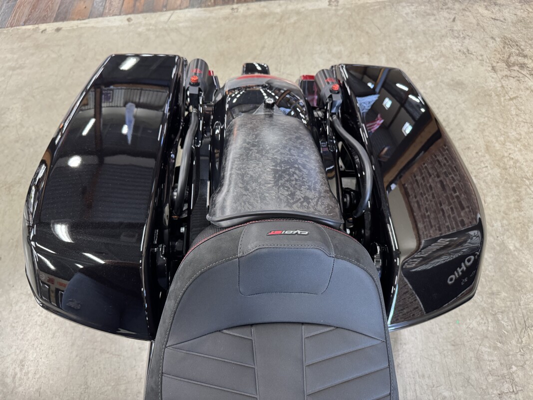 2025 Harley-Davidson CVO Road Glide ST FLTRXSTSE - Photo 5