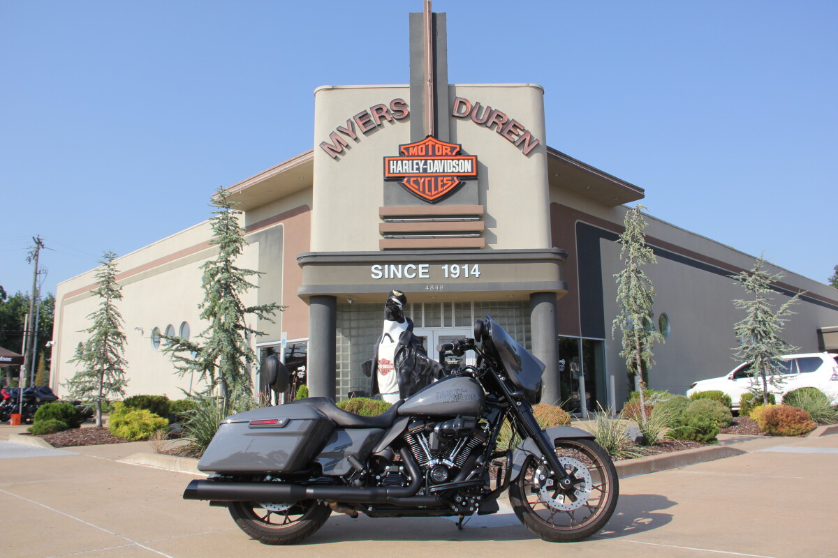 2022 Harley-Davidson Street Glide ST Gunship Gray