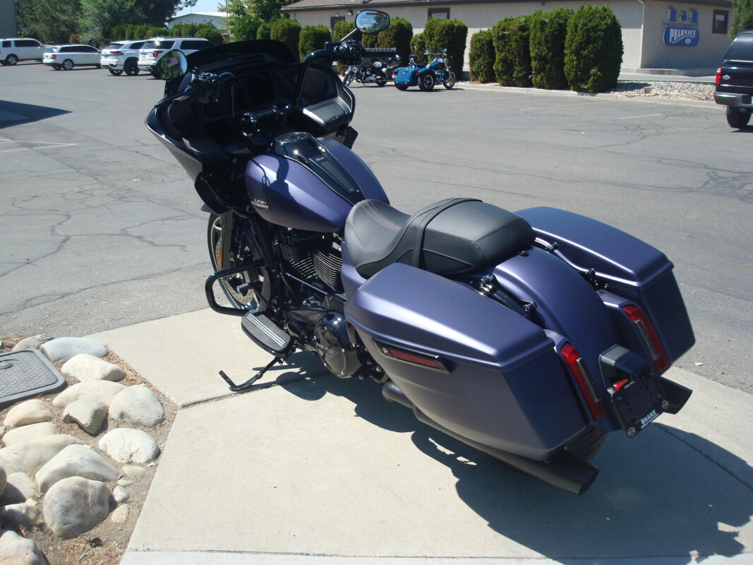 2025 Harley-Davidson Road Glide Purple Abyss Denim - Black Finish - Photo 6