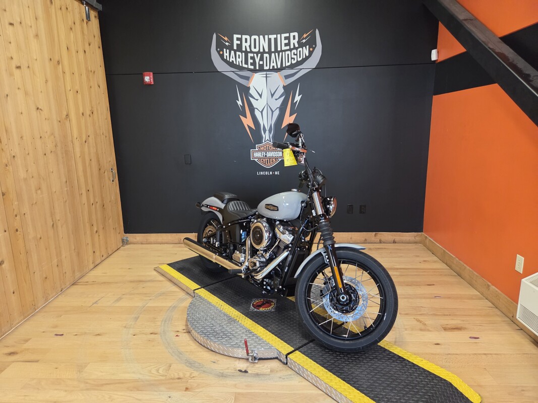 FXBB 2025 Street Bob - Photo 7
