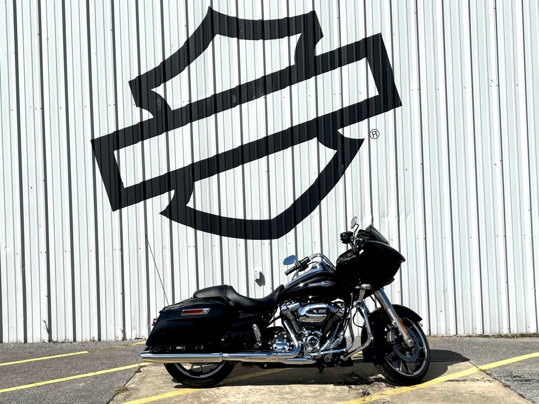 2023 Harley-Davidson Road Glide Vivid Black