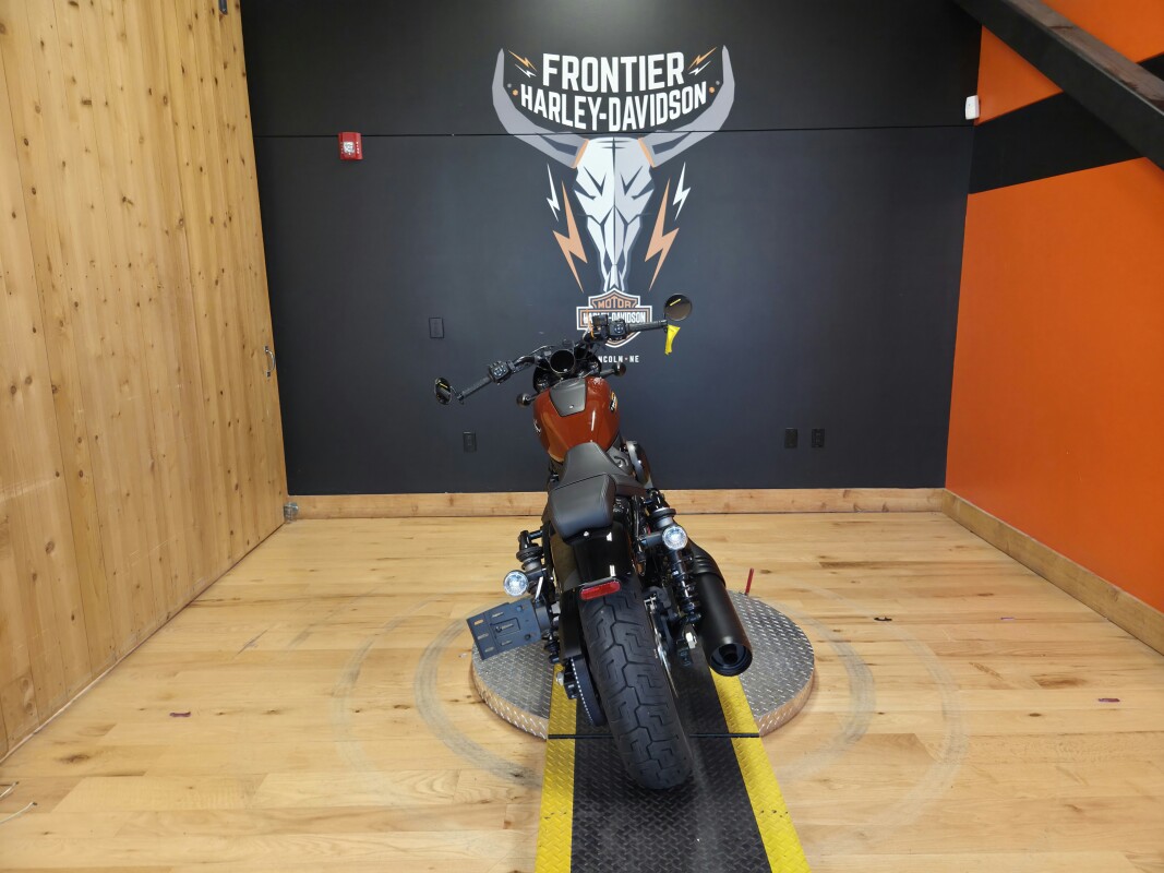 RH975S 2024 Nightster Special - Photo 2
