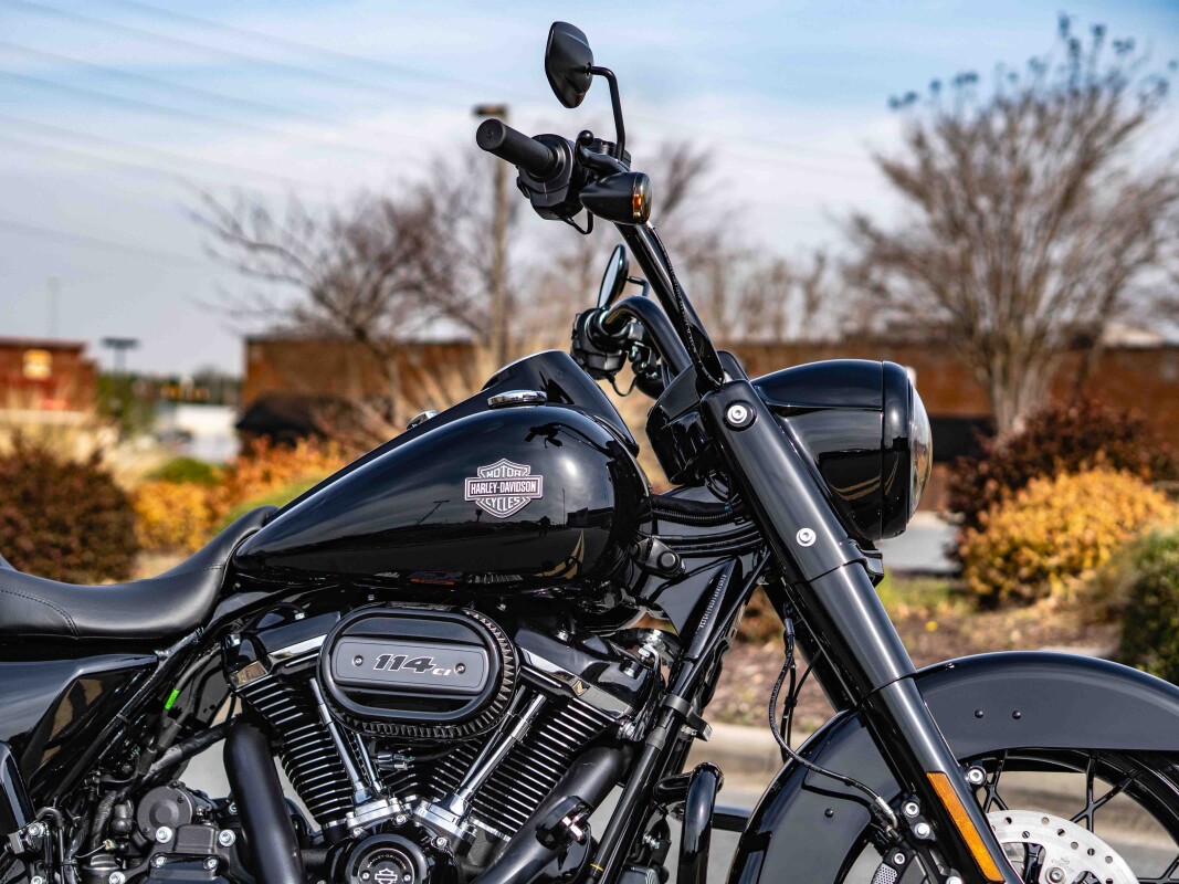 FLHRXS 2025 Road King Special - Photo 9