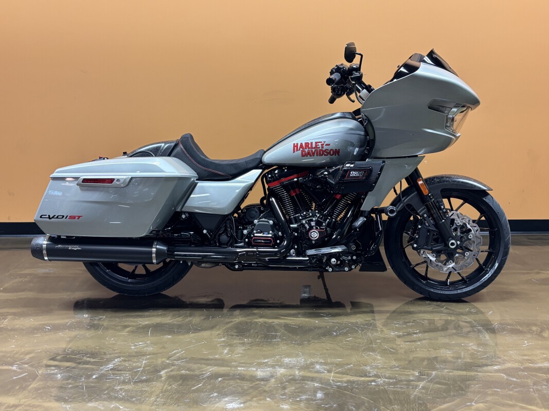 FLTRXSTSE 2025 CVO Road Glide ST