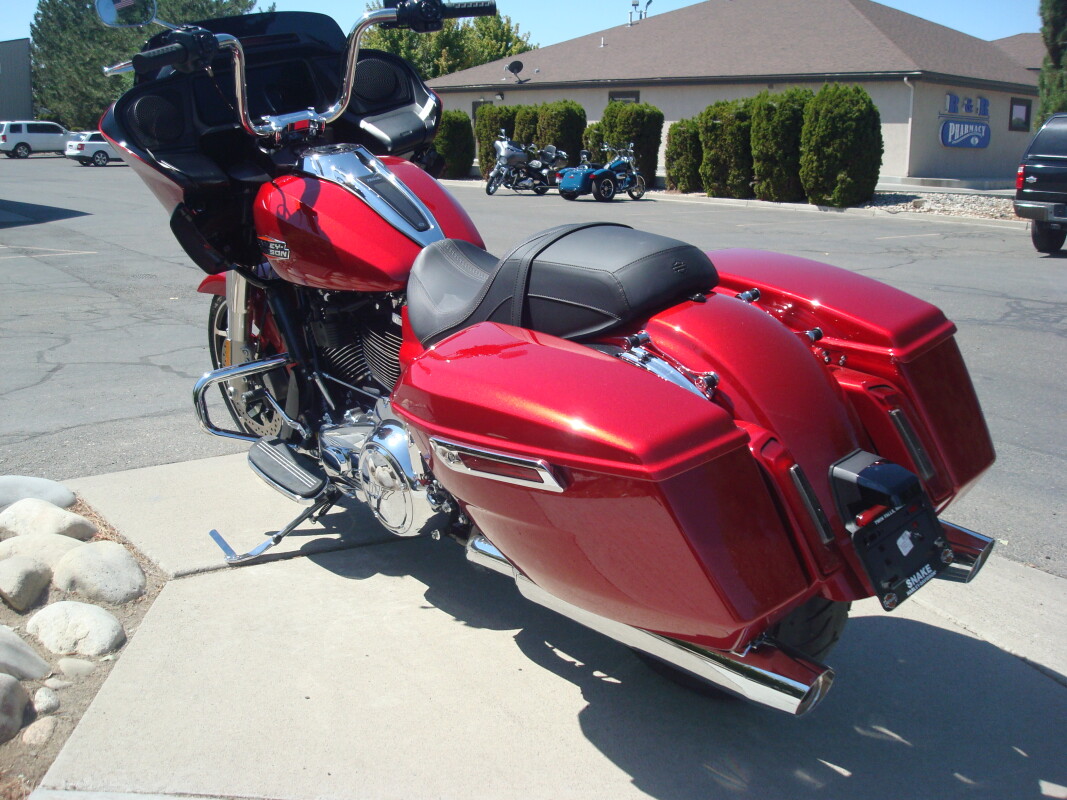 2025 Harley-Davidson Road Glide Brilliant Red - Photo 5