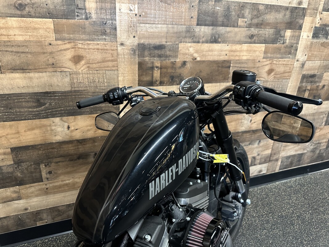 2016 Harley-Davidson Roadster Black Denim & Red Pinstrip XL1200CX - Photo 5