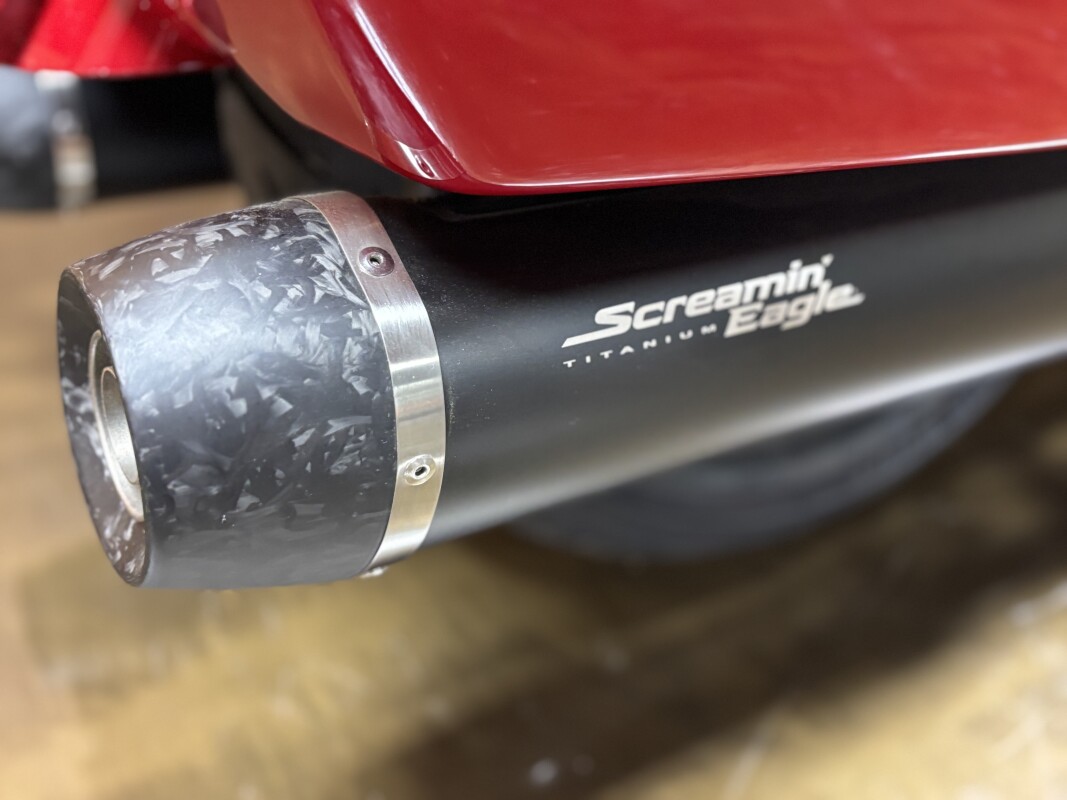 FLTRXSTSE 2025 CVO Road Glide ST - Photo 9