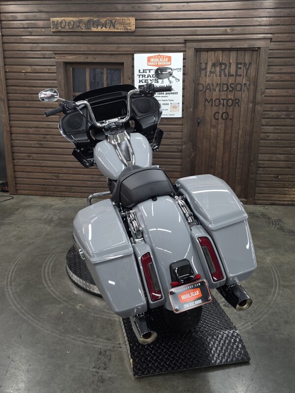 2025 Harley-Davidson Road Glide BILLIARD GRAY/CHROME TRIM - Photo 4