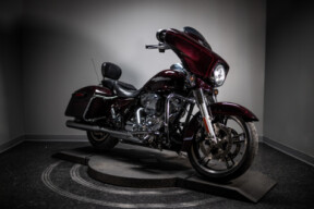 2014 Street Glide® Special (FLHXS) thumb 3