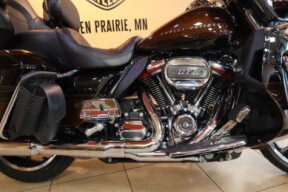 2019 Harley-Davidson HD Touring FLHTKSE CVO Ultra Limited thumb 2