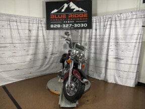 2005 Harley-Davidson Heritage Softail® Classic	 thumb 2
