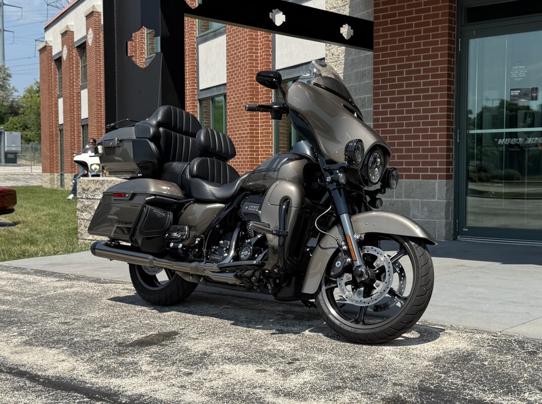 2021 Harley-Davidson CVO Limited FLHTKSE - Photo 2