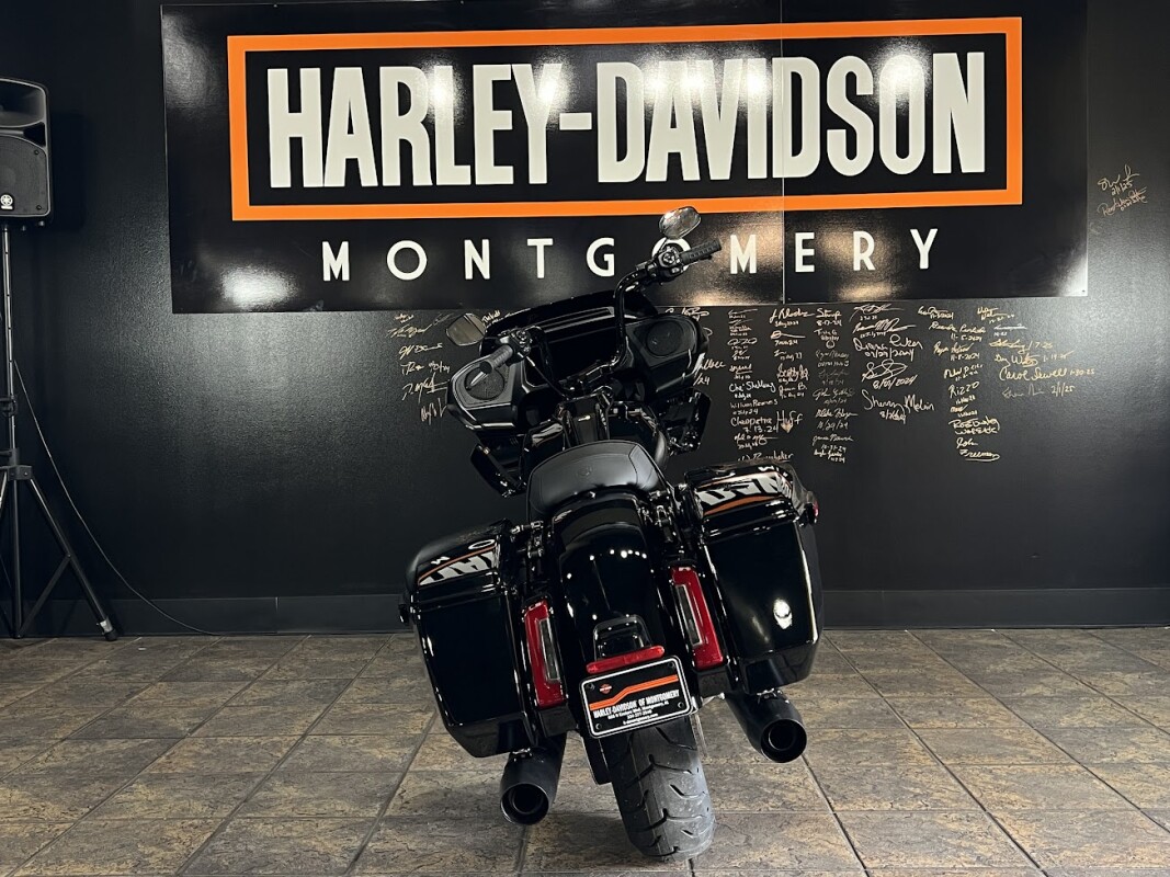 2025 Harley-Davidson Road Glide Vivid Black - Black Finish - Photo 10