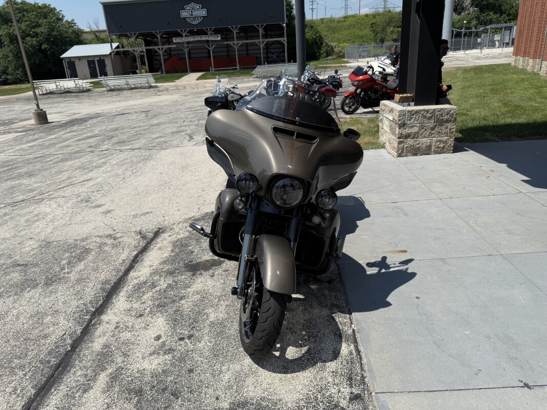 2021 Harley-Davidson CVO Limited FLHTKSE - Photo 4
