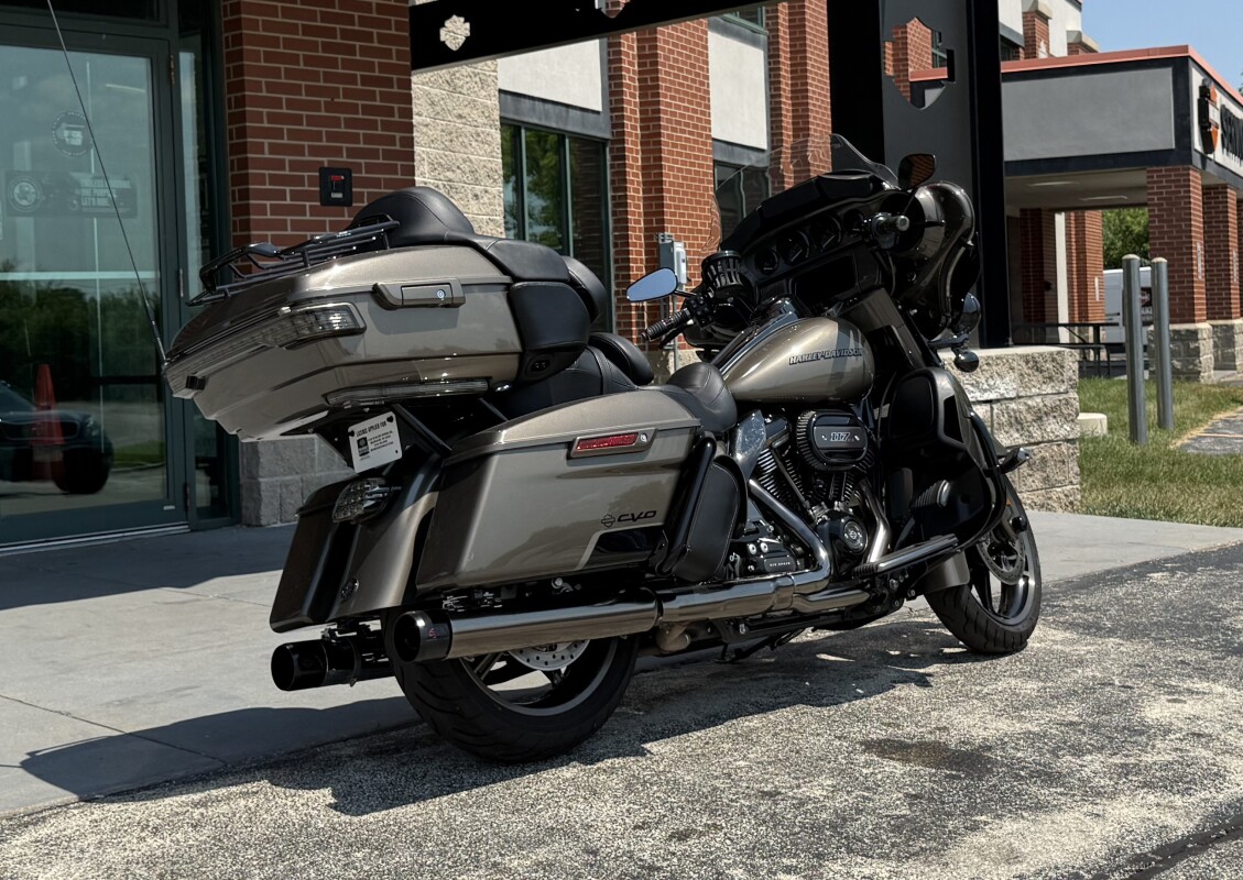2021 Harley-Davidson CVO Limited FLHTKSE - Photo 3
