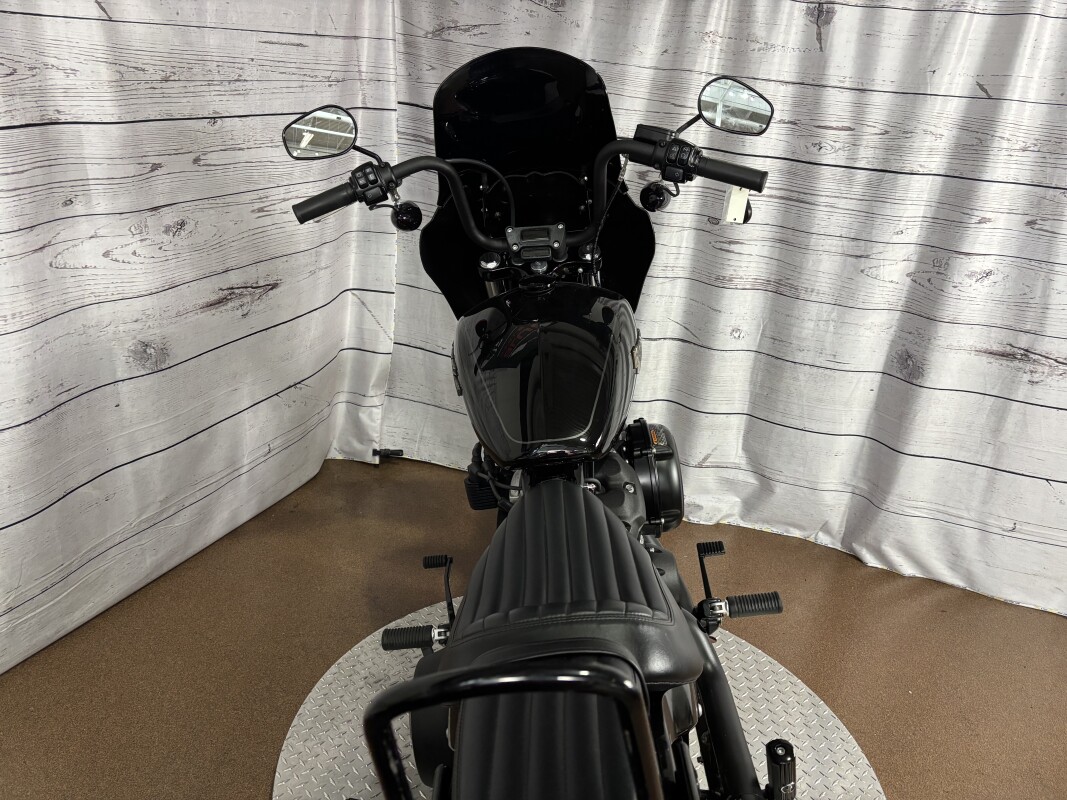 2018 Street Bob – Lean and Mean Softail - Photo 9