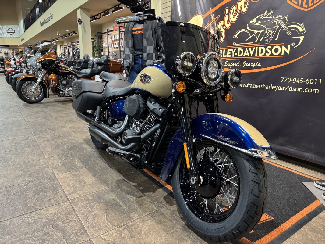 2024 Harley-Davidson Heritage Classic Sinister Blue Two Tone Custom - Photo 2