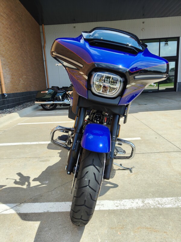 2025 Harley-Davidson CVO Street Glide Blue Streak - Photo 3